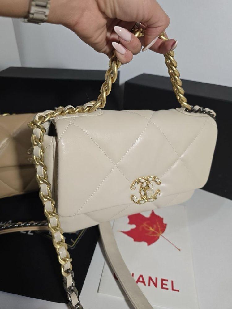 Дамска чанта Chanel 19 Flap Bag